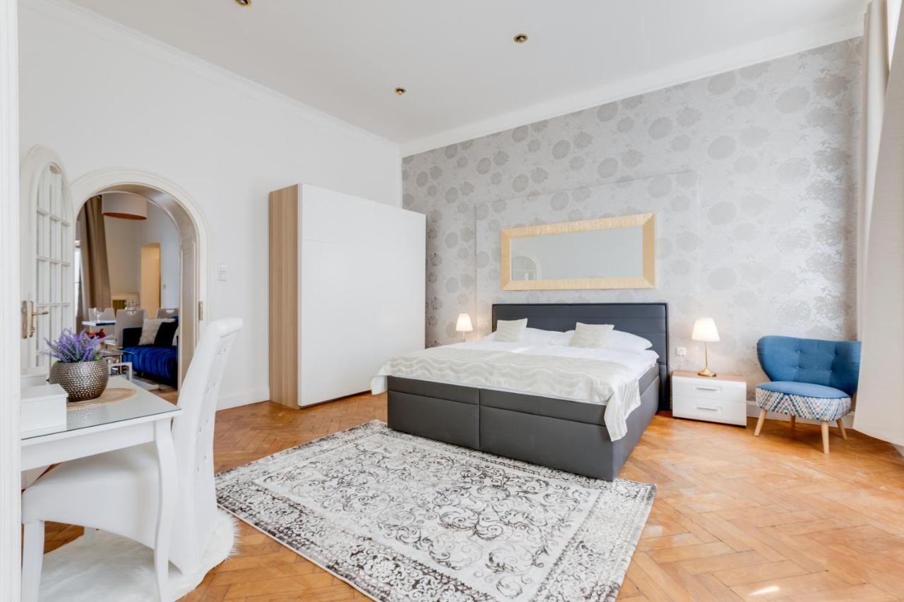 Wenceslass Square Royal Residence Apartments 프라하 외부 사진