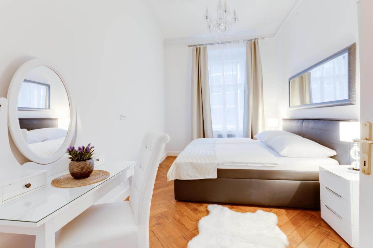 Wenceslass Square Royal Residence Apartments 프라하 외부 사진