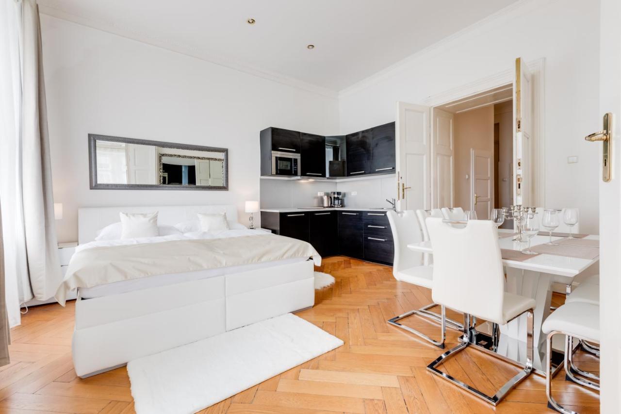 Wenceslass Square Royal Residence Apartments 프라하 외부 사진